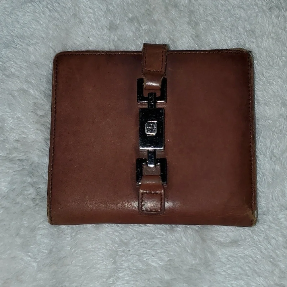 Gucci Compact Wallet with Piston Lock